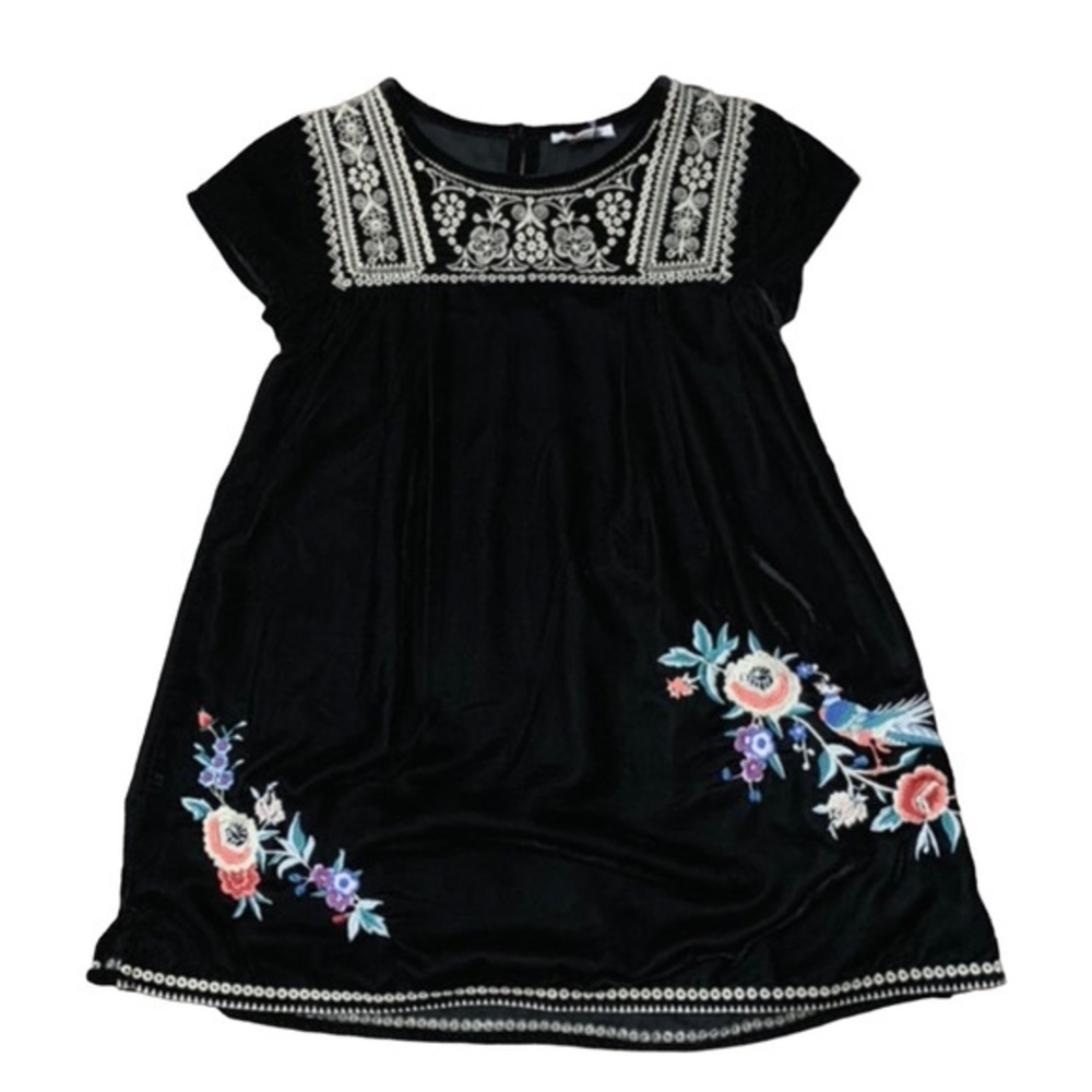 NWT Johnny Was‎ velvet embroidered tunic size M (6-7).